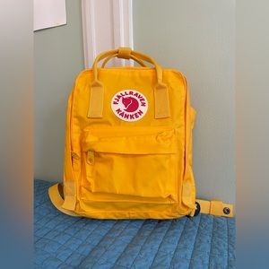 Fjallraven Kanken mini yellow bag